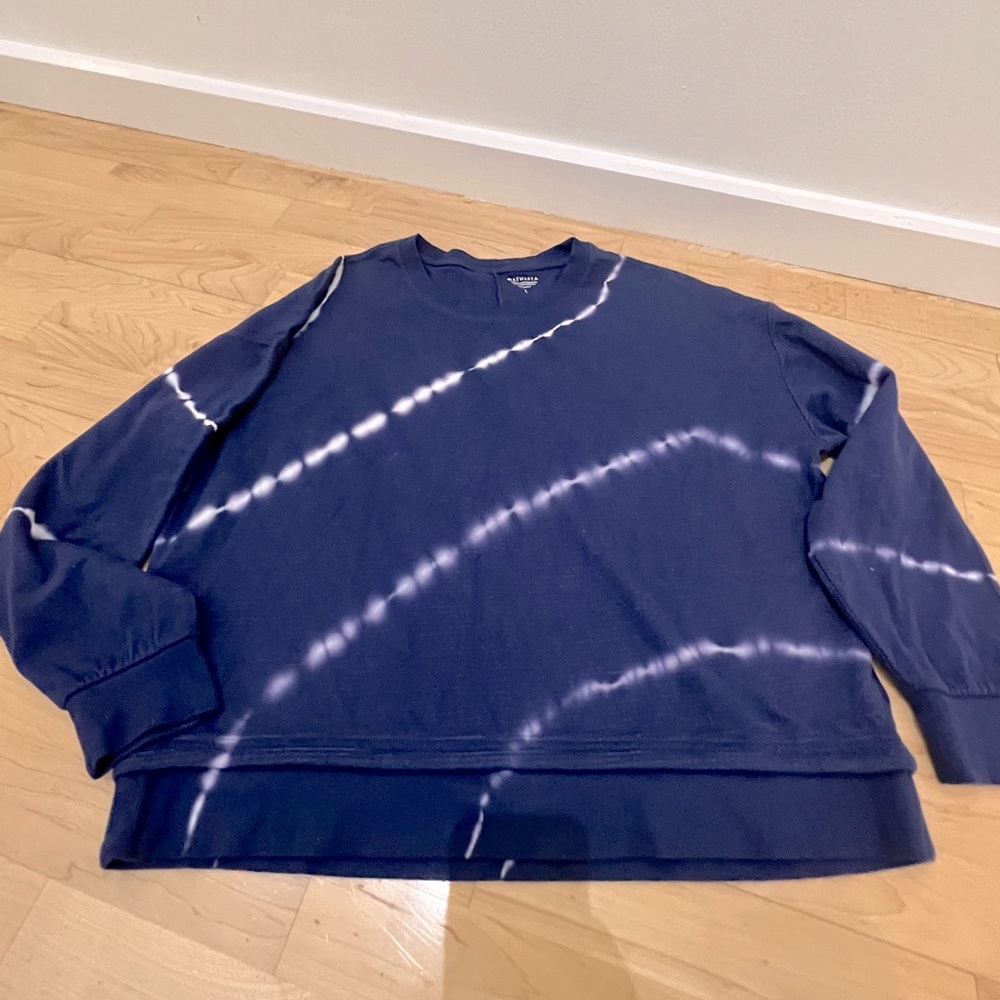 Athleta Tie-dye Crewneck sweatshirt size Large